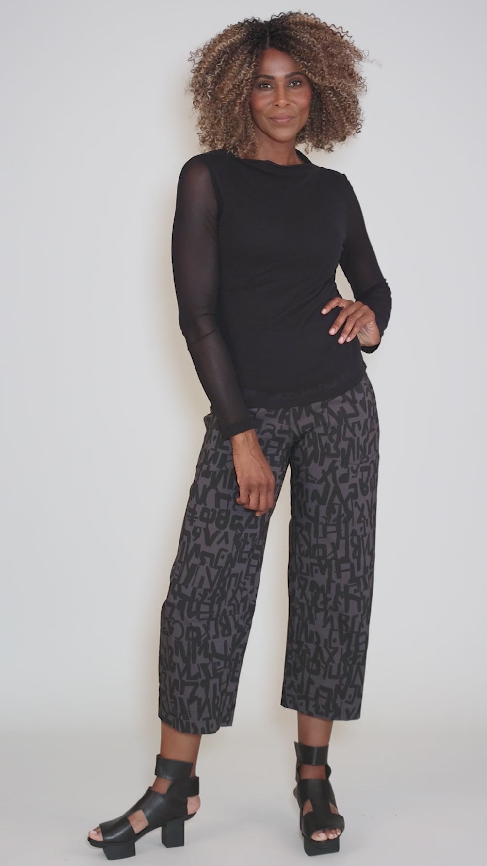 Silvia Top, Black Angle 5