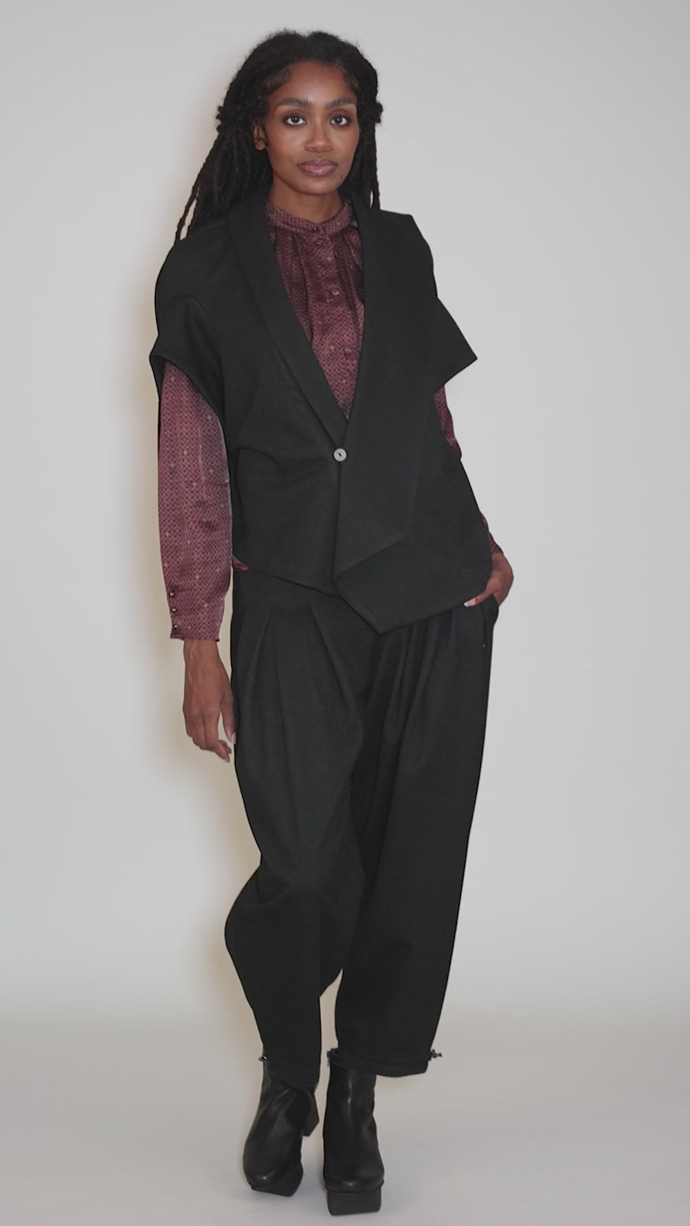 Vadin Pants, Dark Khaki Angle 7