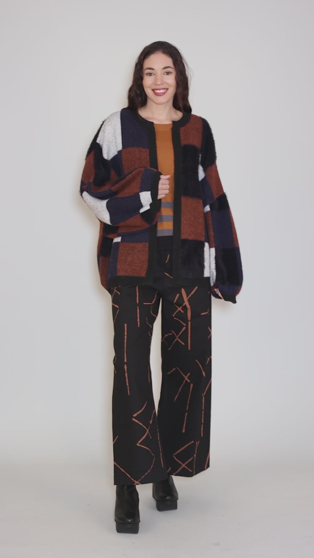 Flower Power Cardie, Black Multi Angle 5