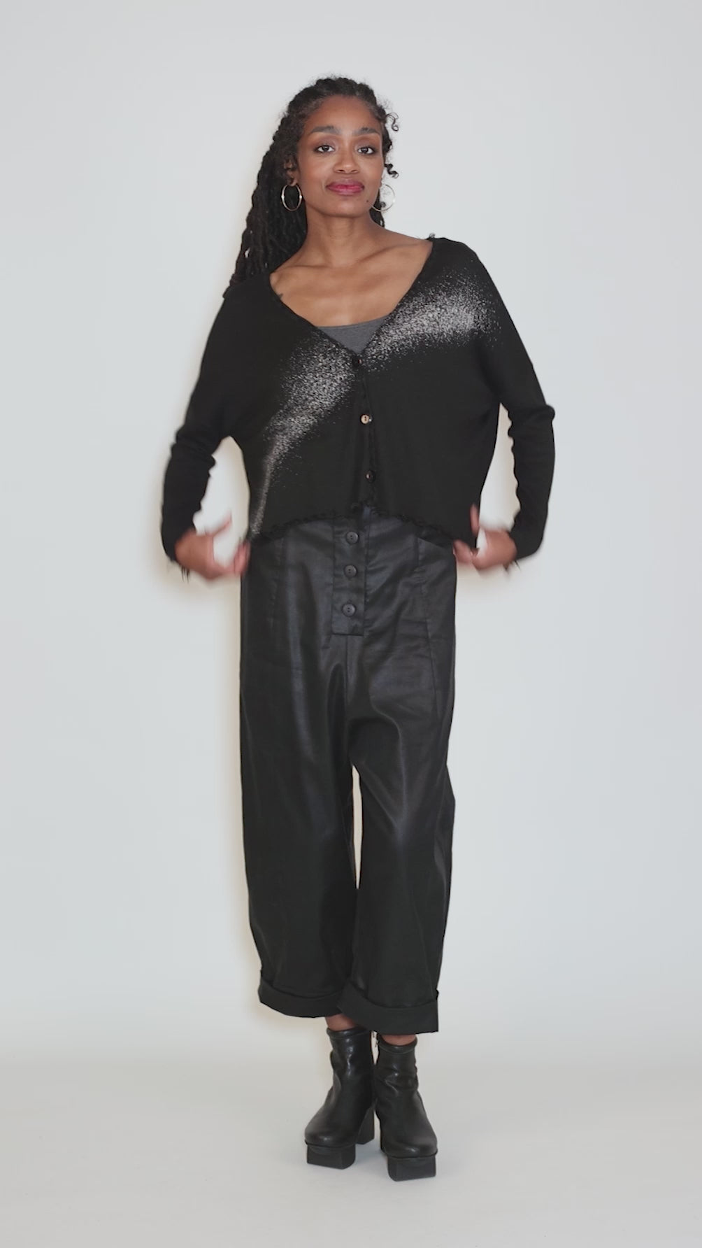Bleached Cardie, Black Angle 5