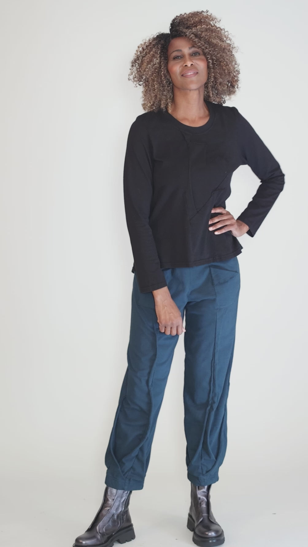 Fond Top, Black Angle 5