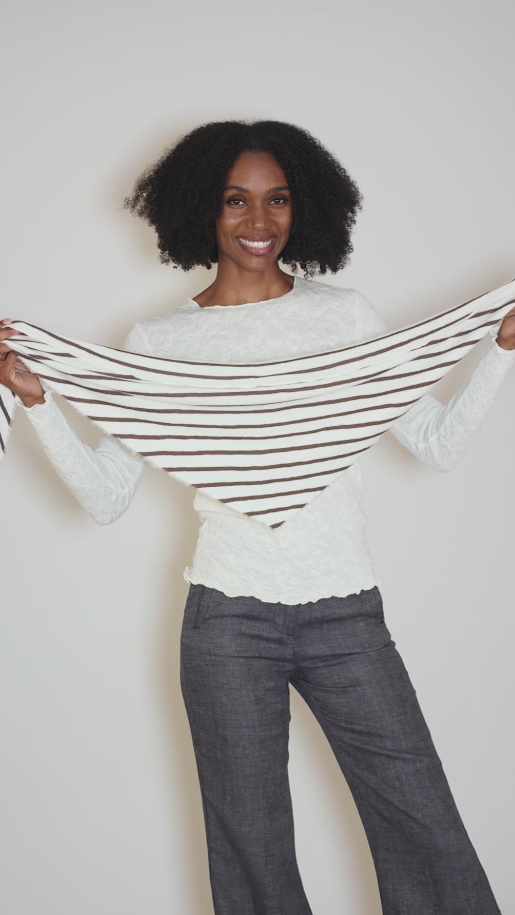 Merino Stripe Kerchief, Raw White/Chestnut Angle 3