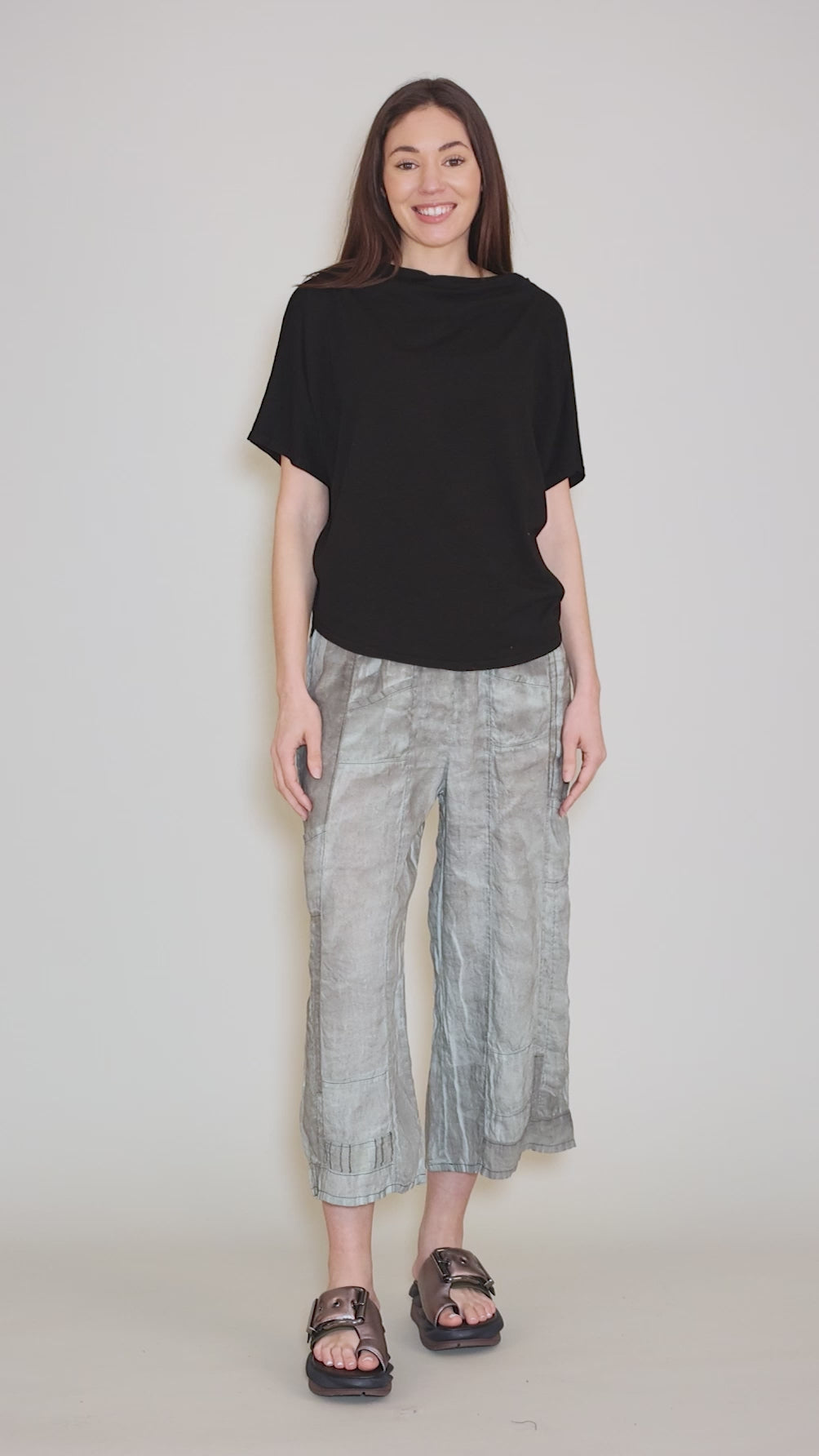Cozy Greco Top, Black Angle 5