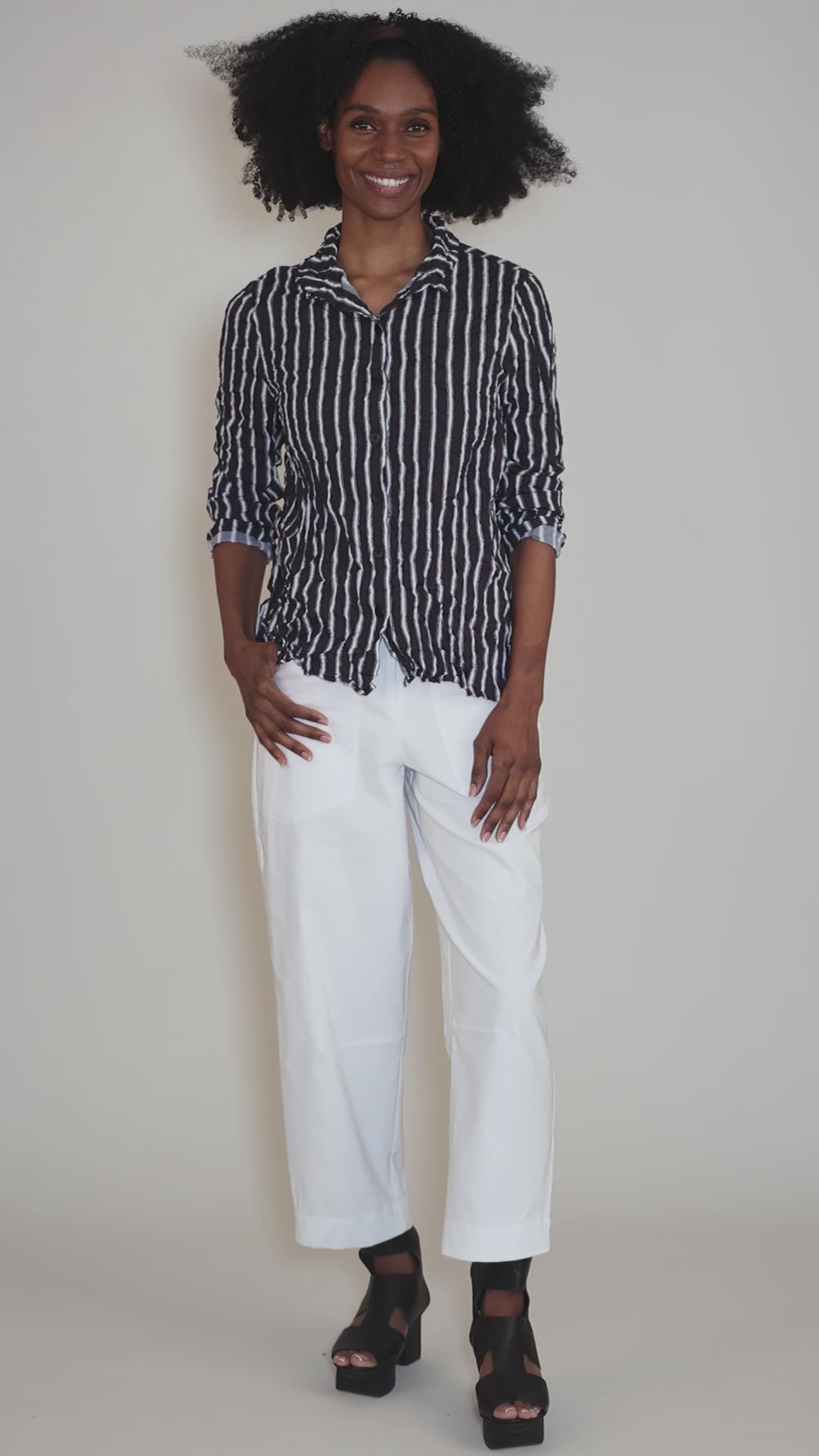 Crimped Crepe Stripe Liv Top, Black/White Angle 5