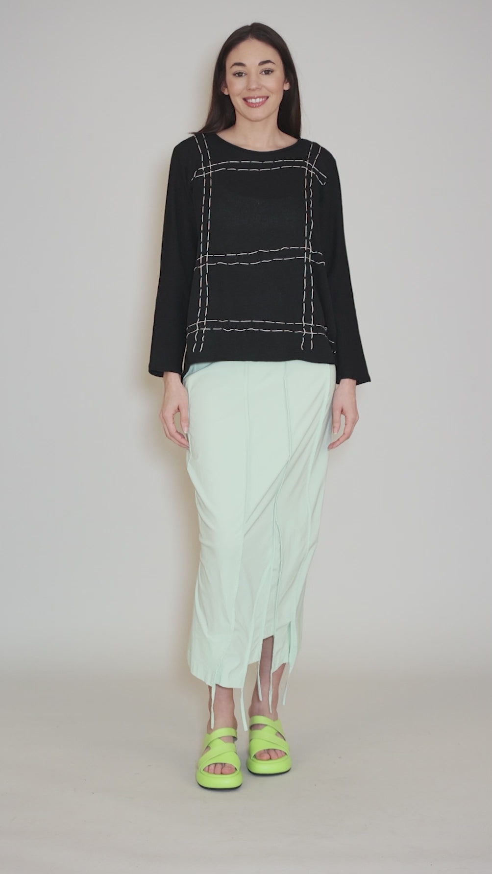 Lauren Sweater, Black Angle 5
