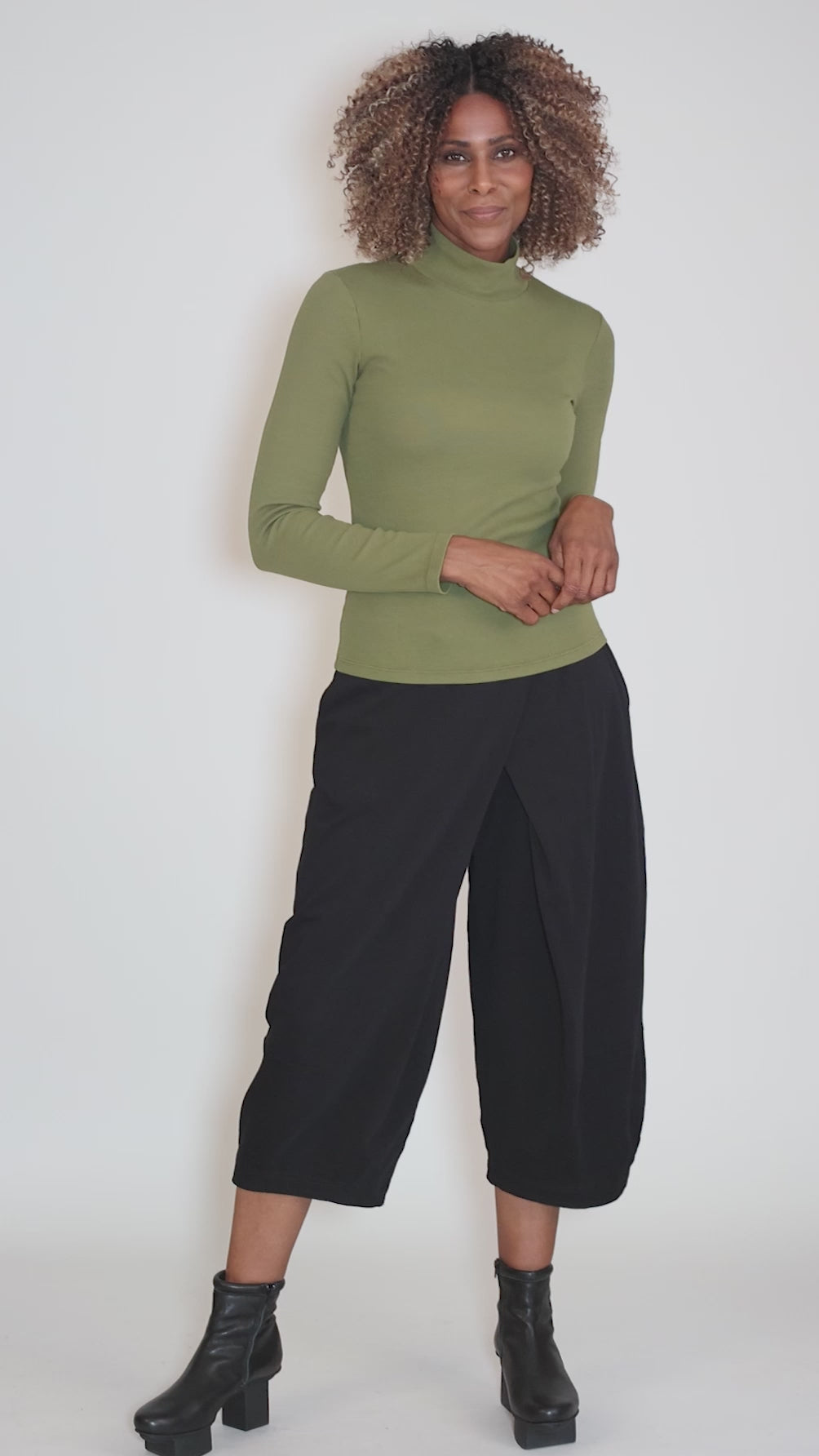 L/S Mockneck, Grass Angle 5