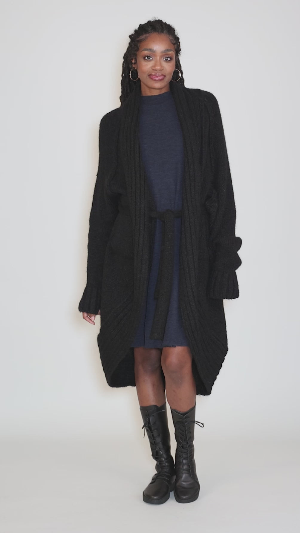 Serpent Cardigan, Black Angle 5
