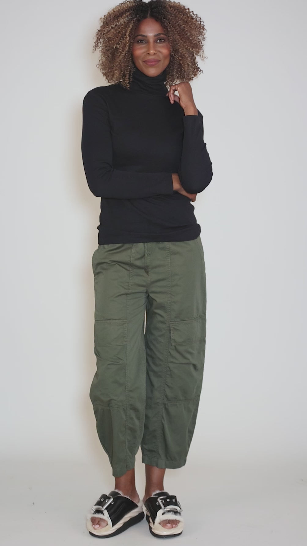 Slim BB Turtleneck, Black Angle 5