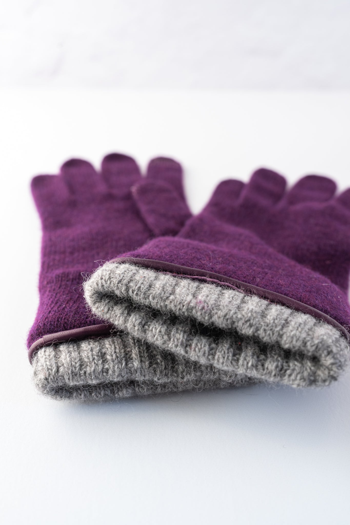 Santacana Madrid Contrast Trim Wool and Cashmere Glove, Purple/Gray 