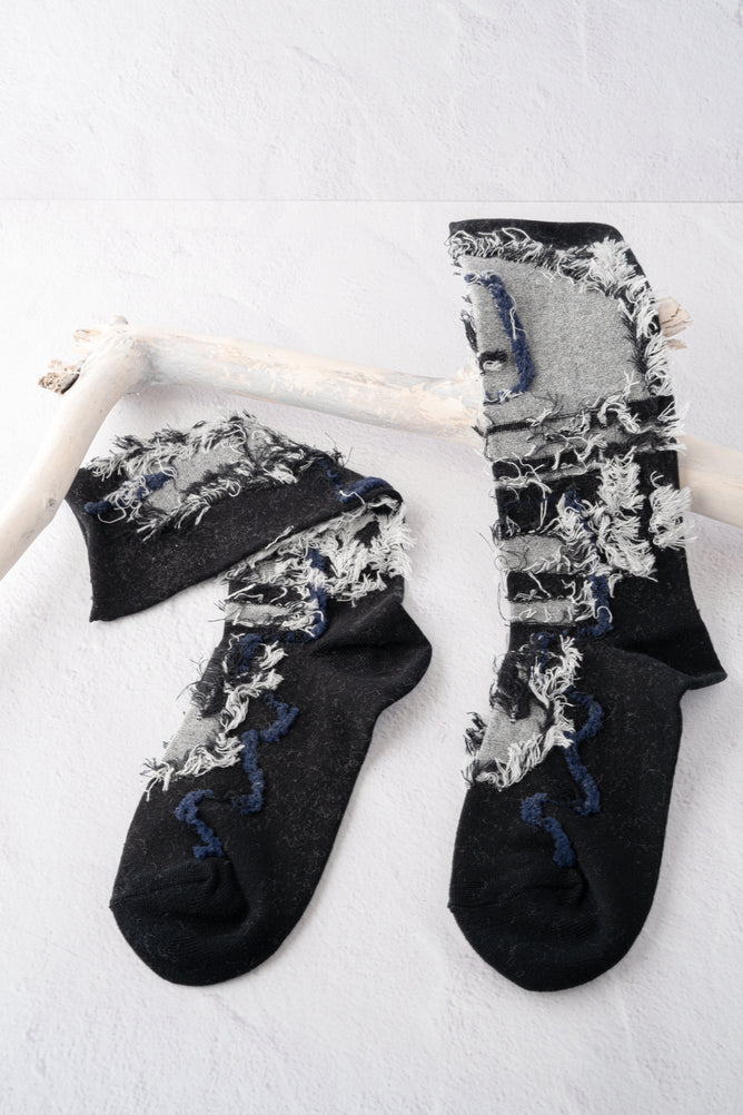 Moyuru Fringe Detail Socks, Black and Gray 