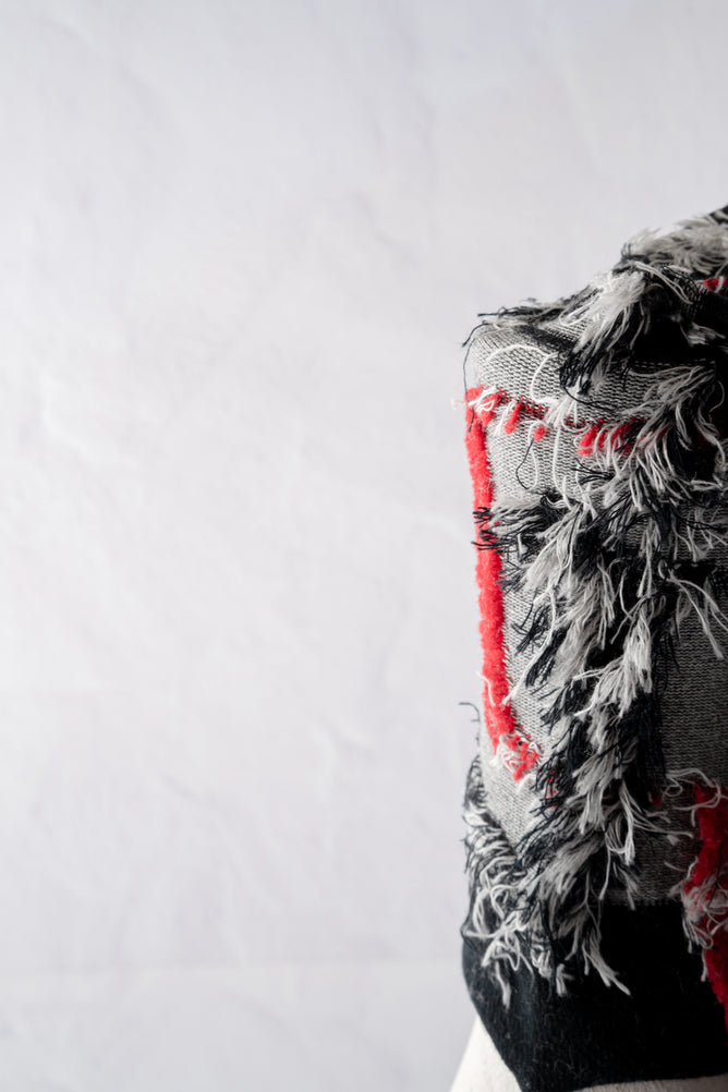 Moyuru Fringe Detail Socks, Black and Red 