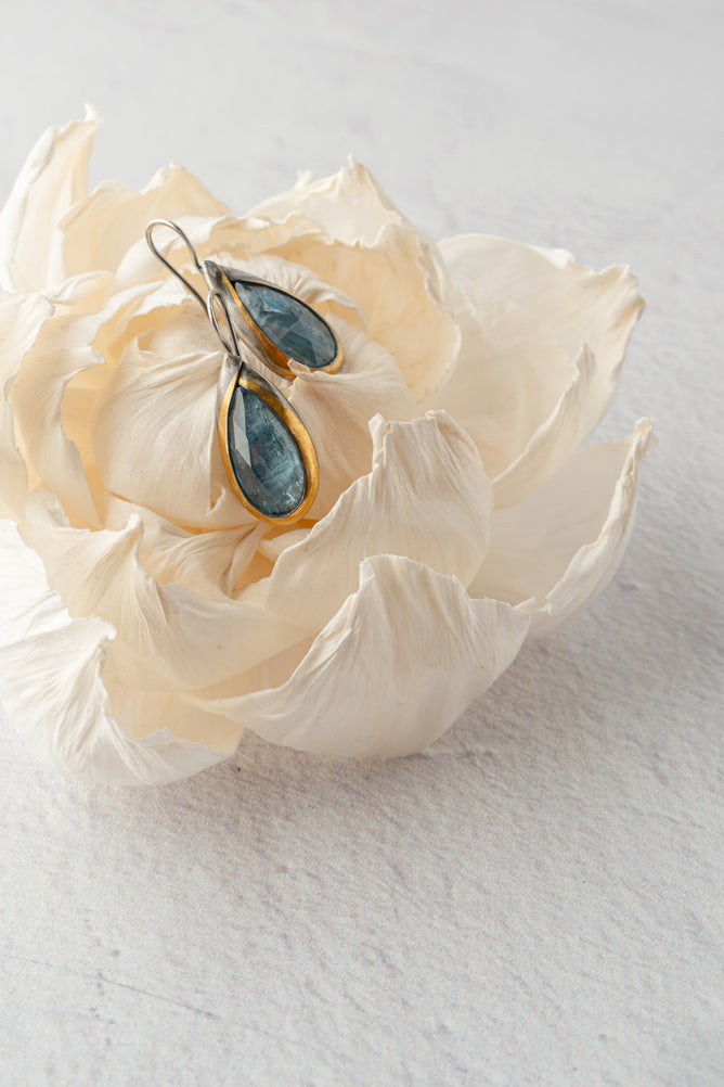 Austin Titus Studio Small Teardrop Fold Earrings, Sky Blue Kyanite 