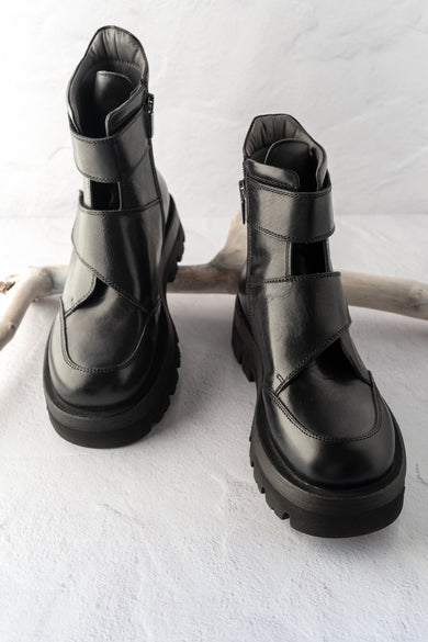 Lofina Crossover Combat Boot, Black 