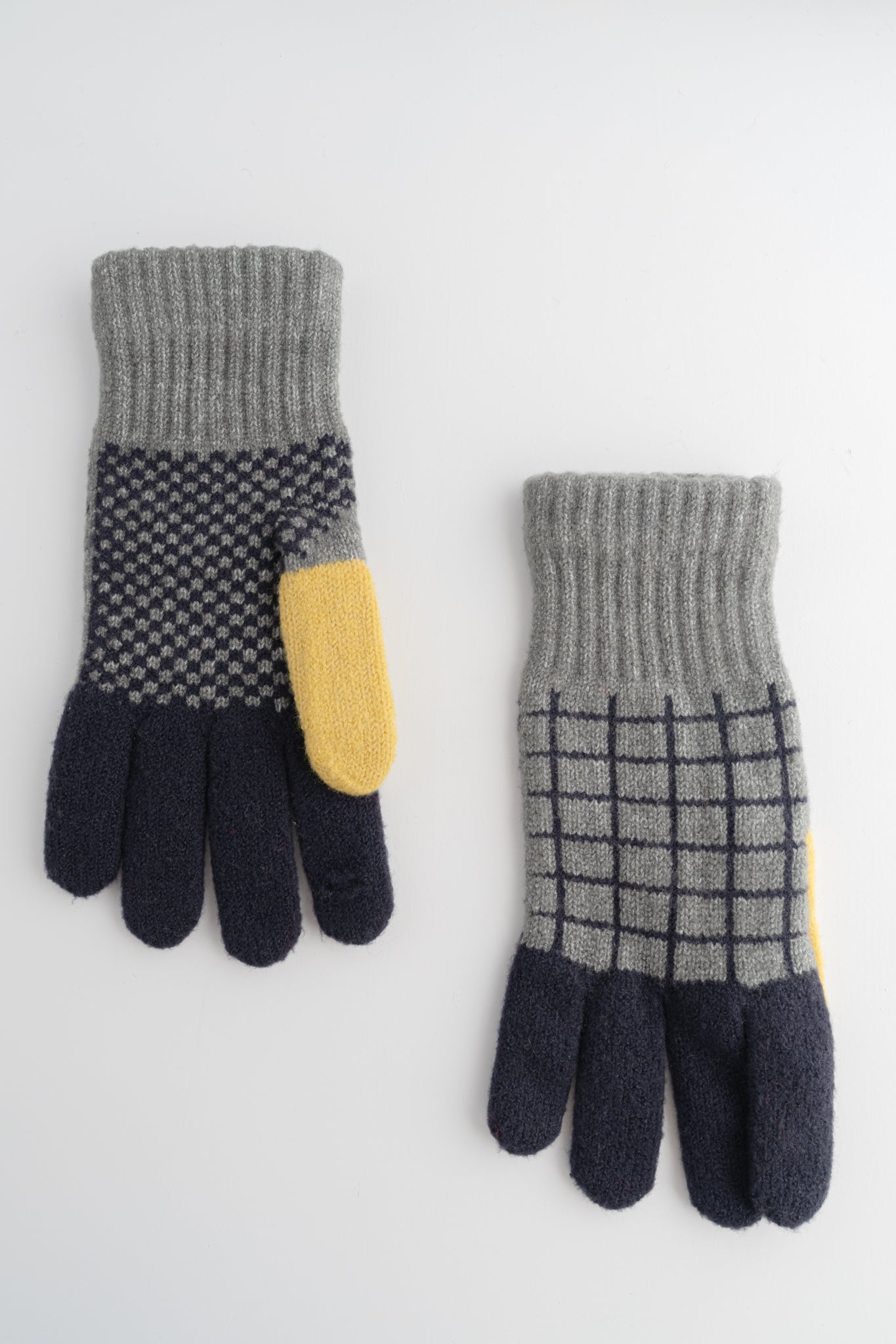 ACCITY Whimsy Glove, Gray 