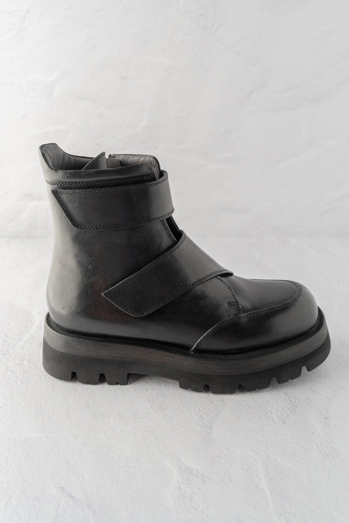 Lofina Crossover Combat Boot, Black 