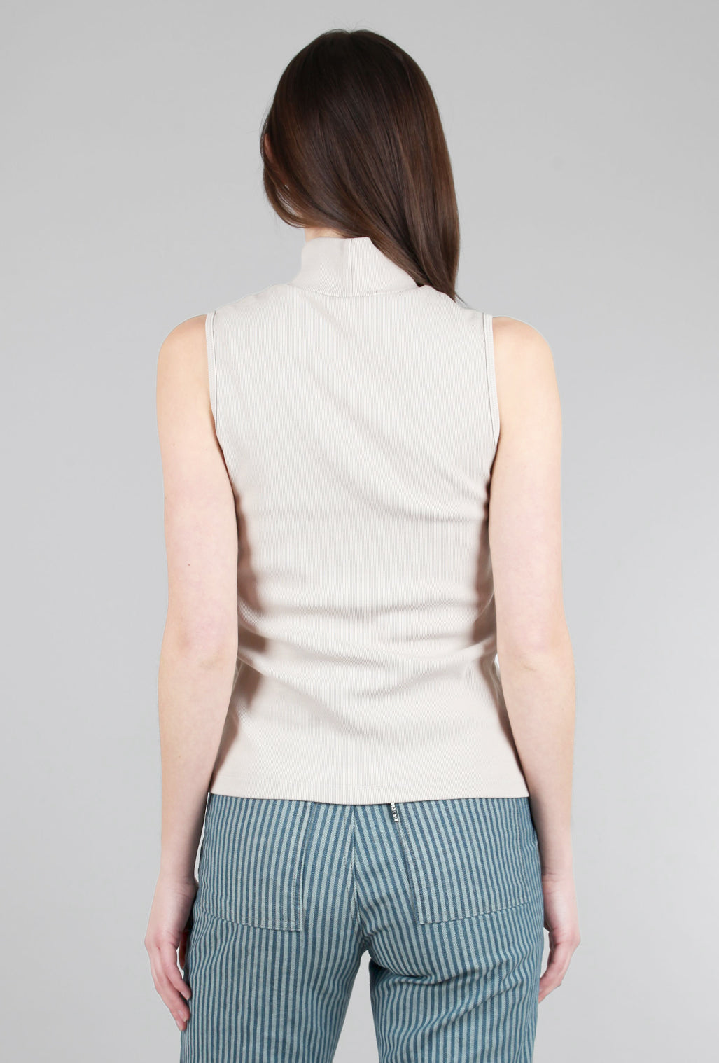 Prairie Underground Sleeveless Mockneck, Selenite 