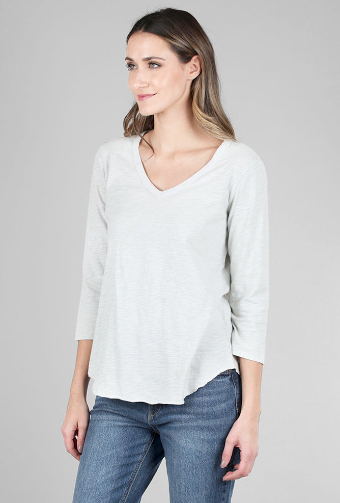 Mododoc Curved Hem Vee Tee, Cloud Gray 