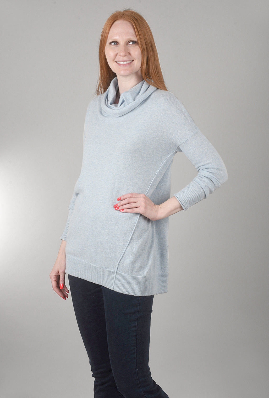 Kinross Cashmere Exposed-Seam Cowl Sweater, Haze 