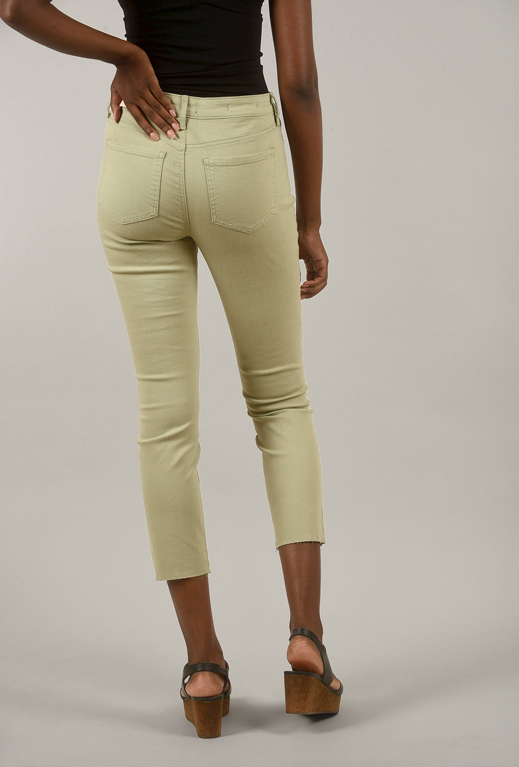 NYDJ Alina Raw-Hem Skinny Denim, Bamboo 