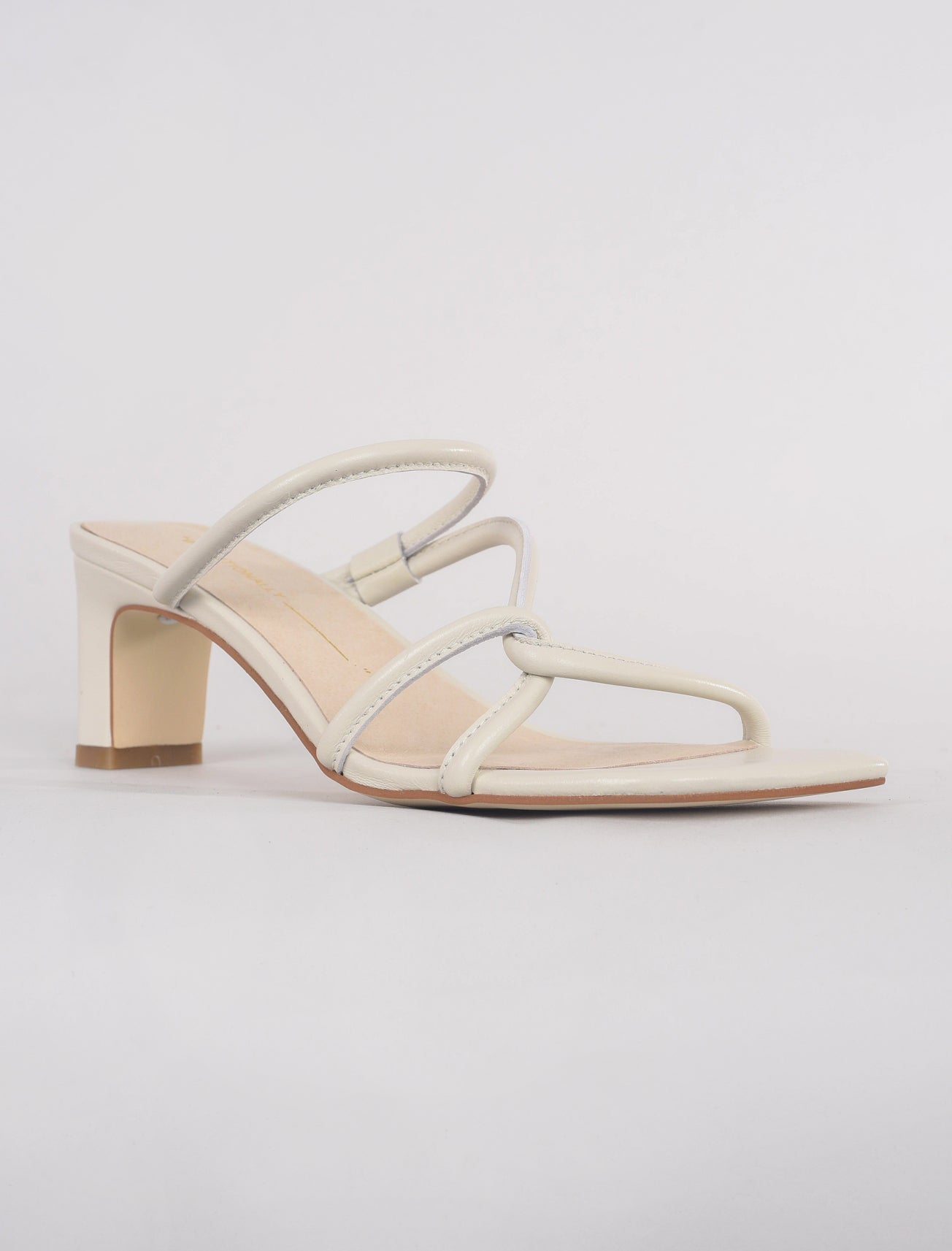 Intentionally Blank Willow Sandal, Cream 